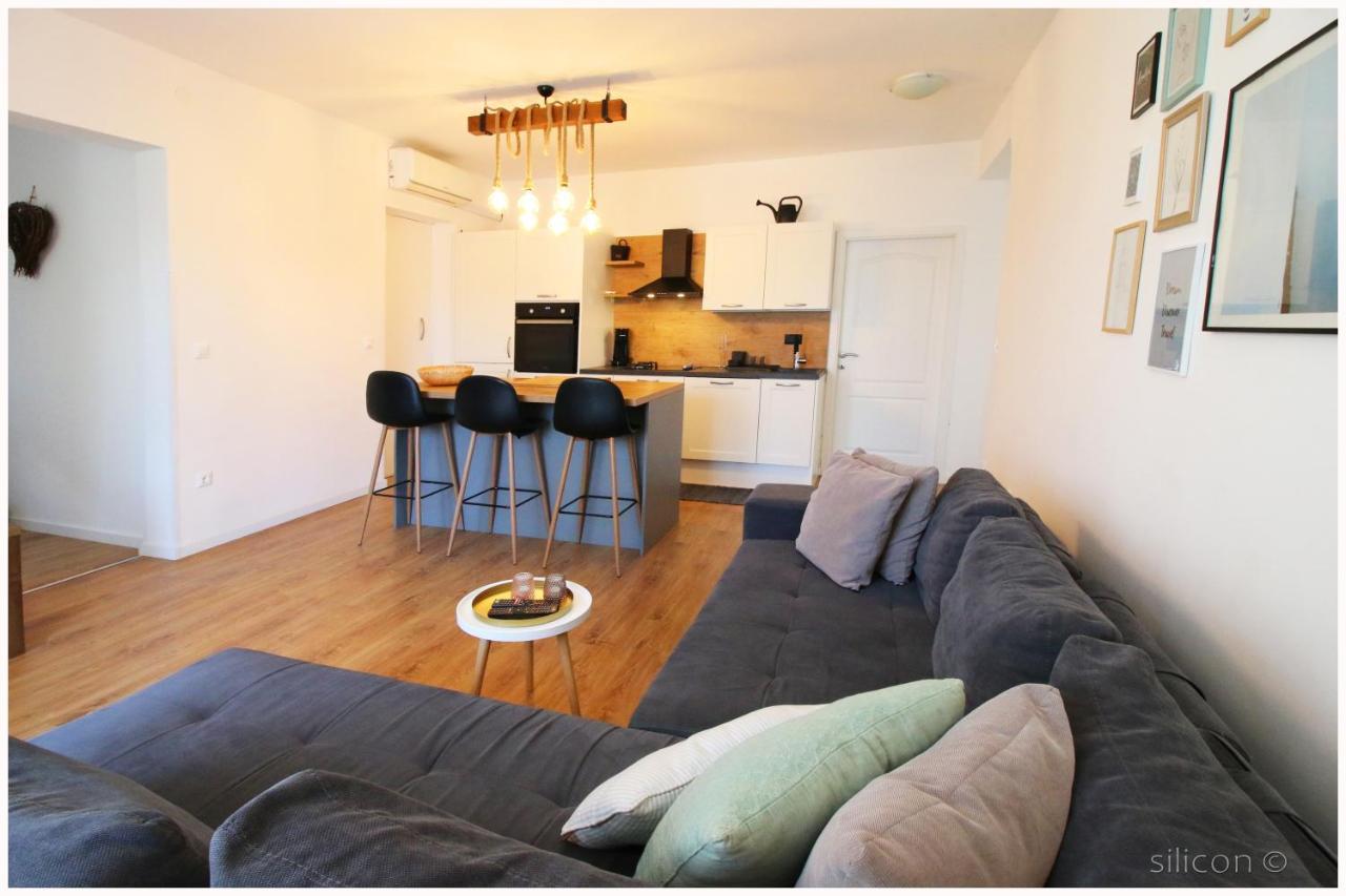 Apartman Silicon Primosten Exterior photo